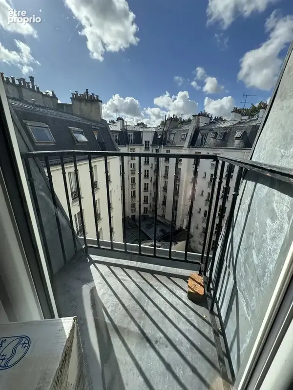 3 pièces enterement rénové, dernier étage avec ascenseur et 4 balcons - photo 3