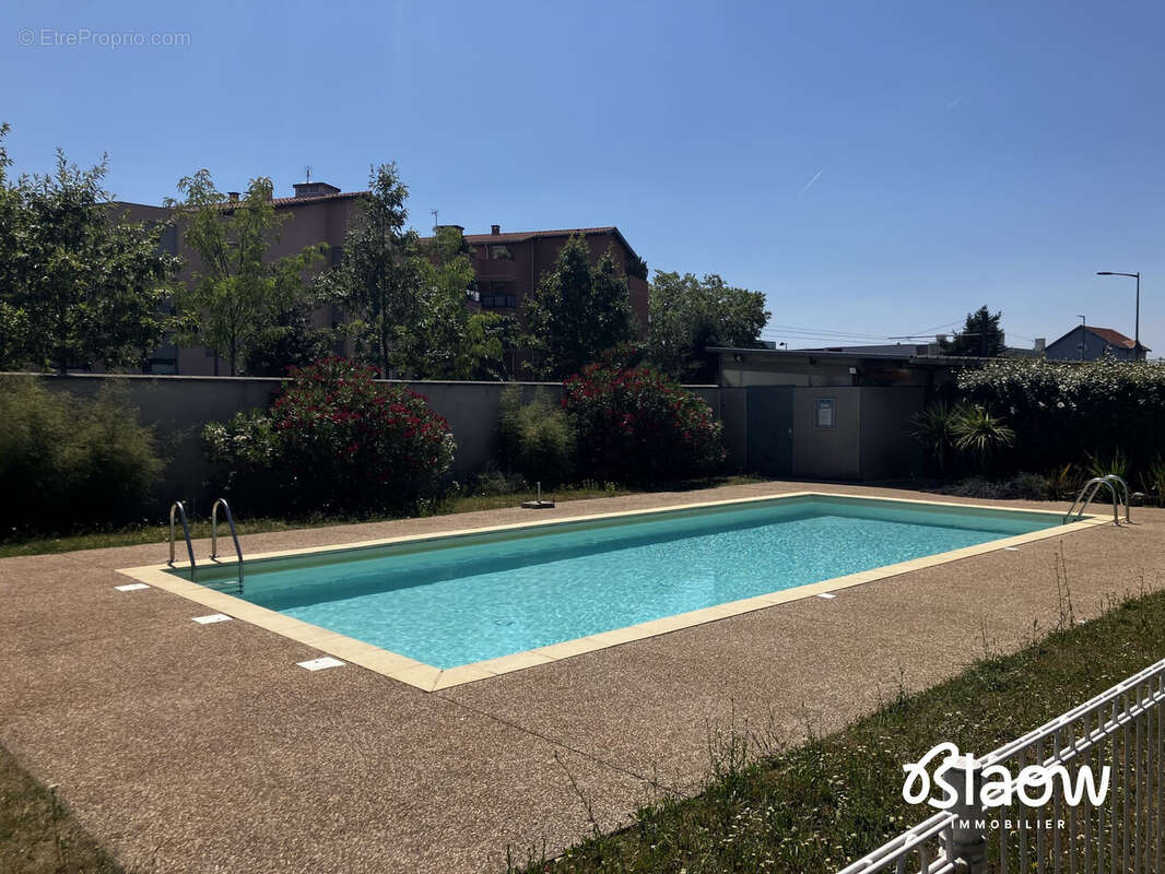 Appartement à MEYZIEU