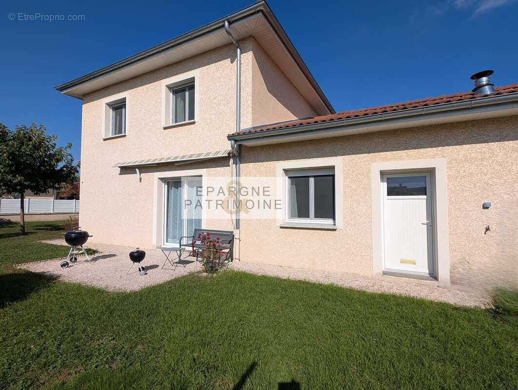n°2 - Maison à CHARVIEU-CHAVAGNEUX