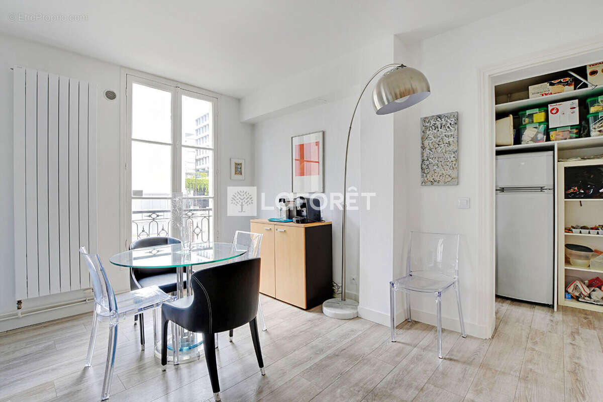 Appartement à PARIS-20E