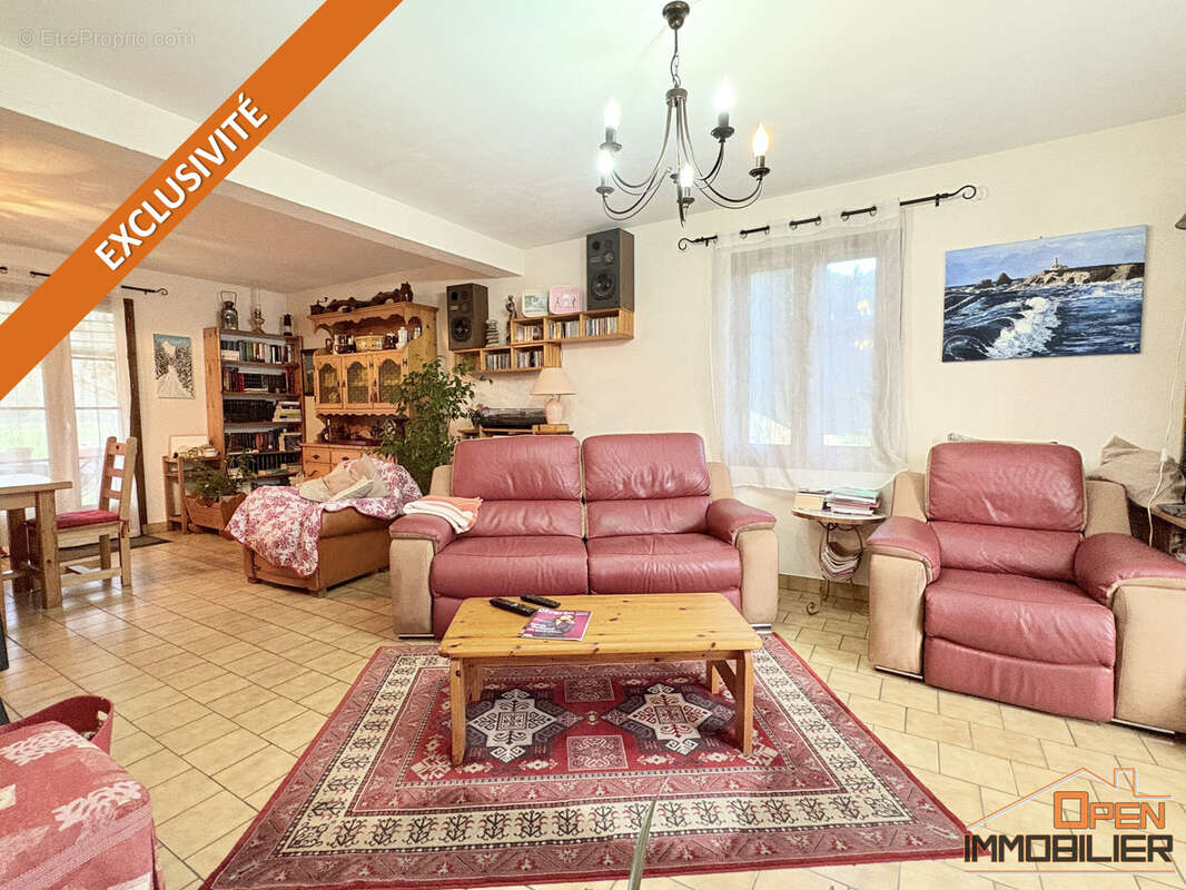 Maison à SAINT-JULIEN-DE-LAMPON