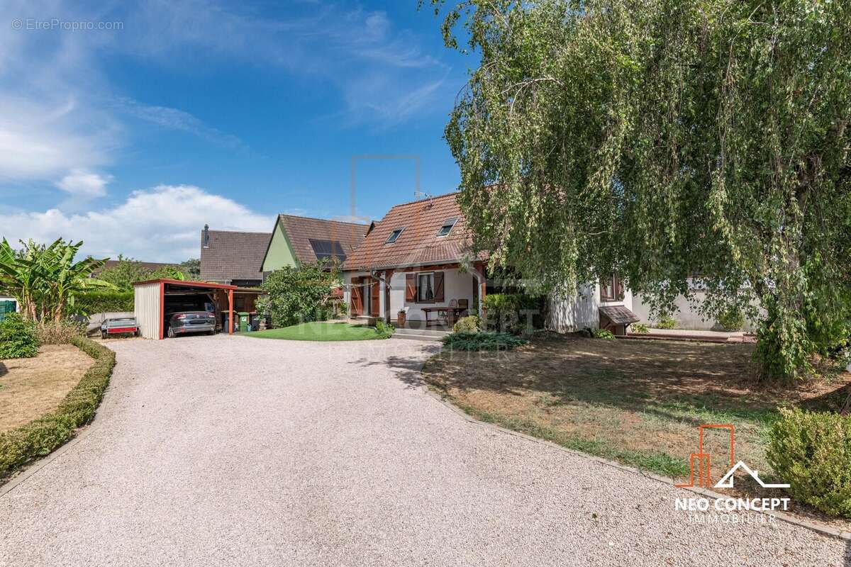 Maison familiale 124 m² habitables – 149 m² au sol – Terrain de 7,16 ares - photo 2