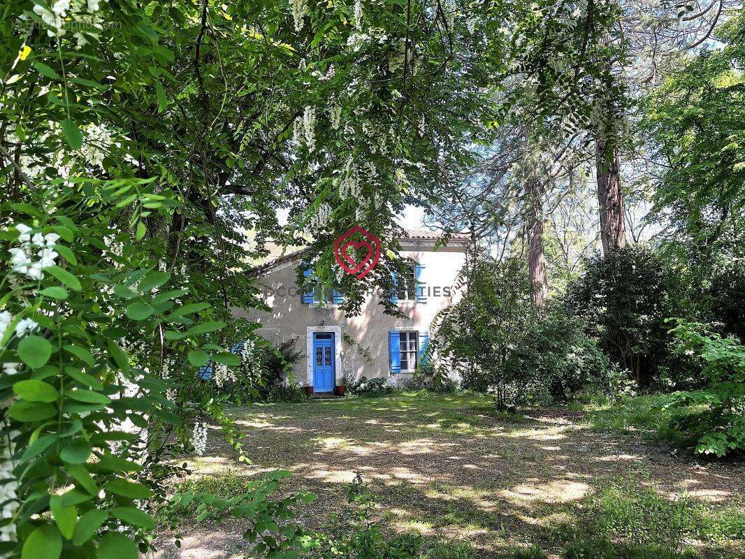Exceptionnelle ferme de caractère,  2 ha de terrain dans les Landes, sud-ouest de la France - photo 4