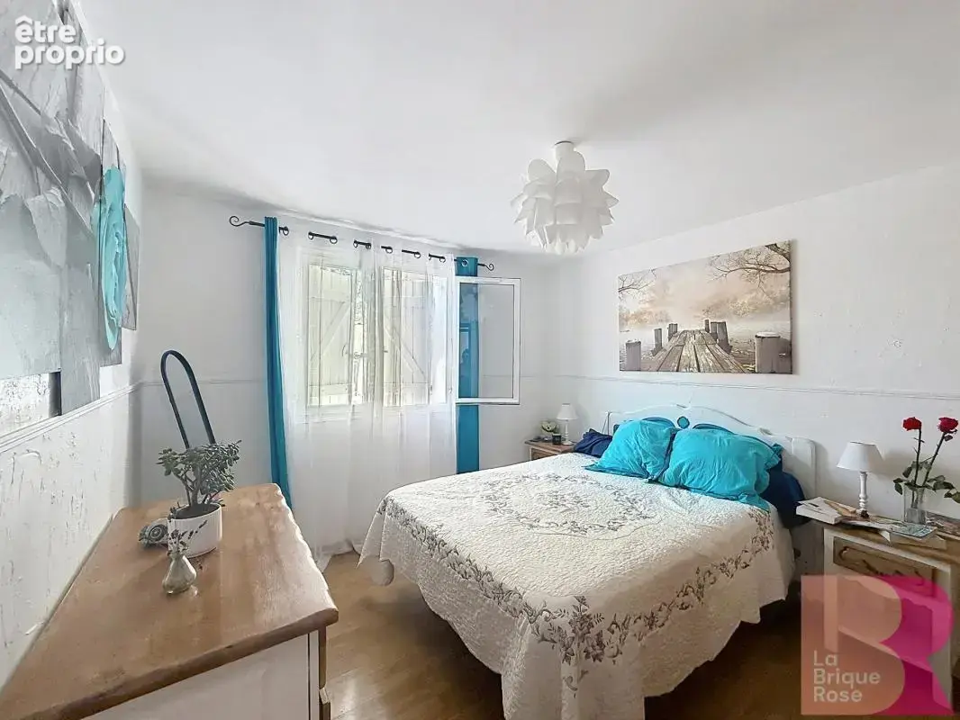 A vente cette maison individuelle T5 de 107 m² - photo 8