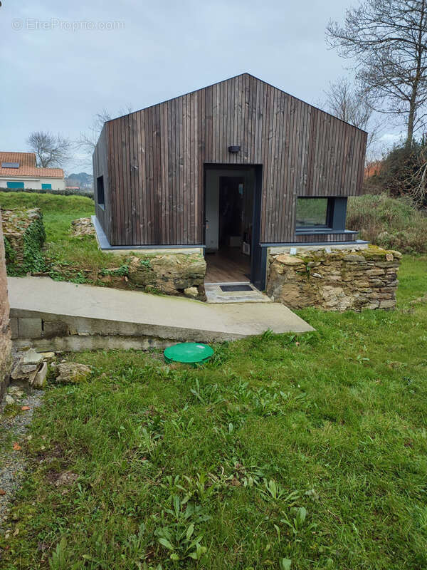 Terrain à SAINT-MICHEL-CHEF-CHEF