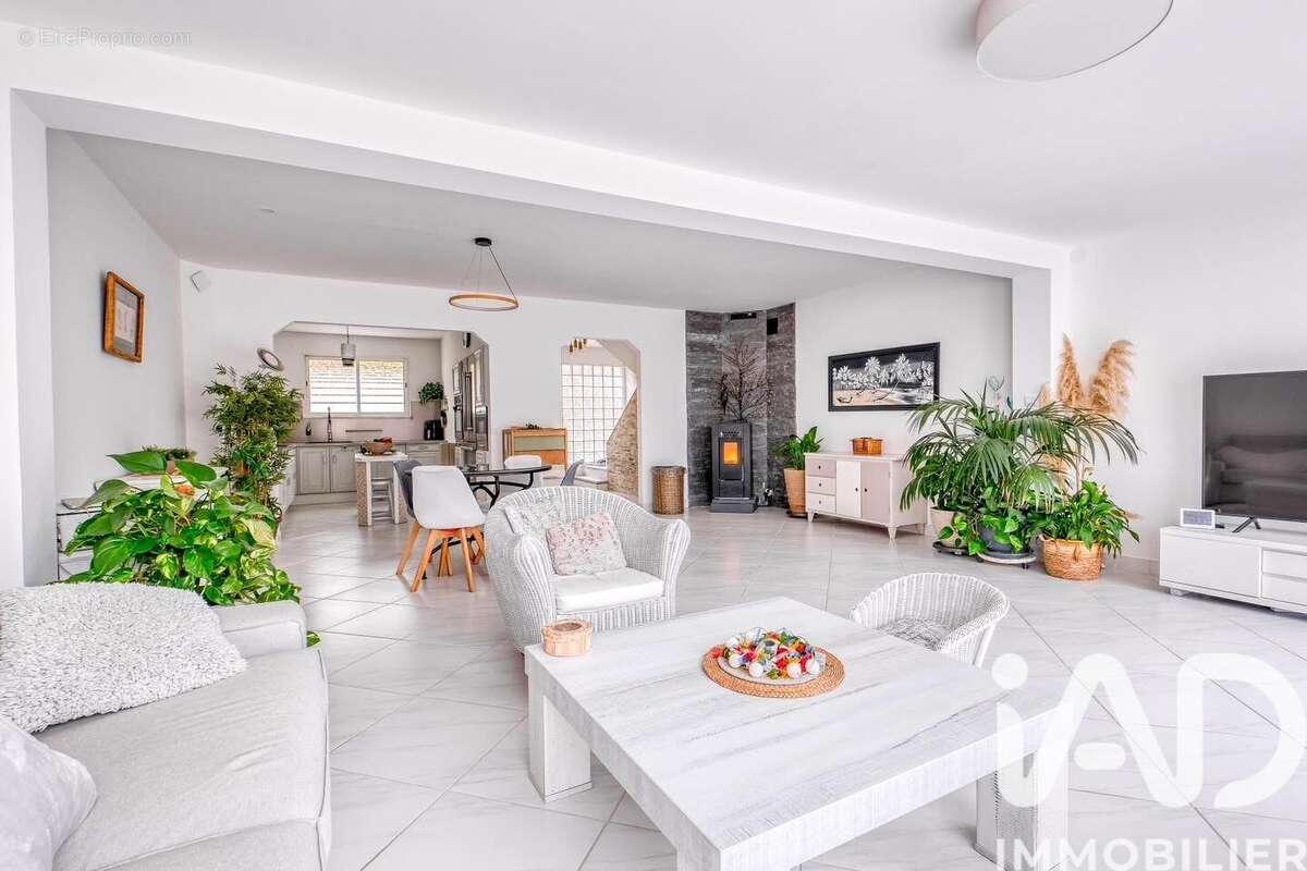 Photo 3 - Maison à CLAYE-SOUILLY