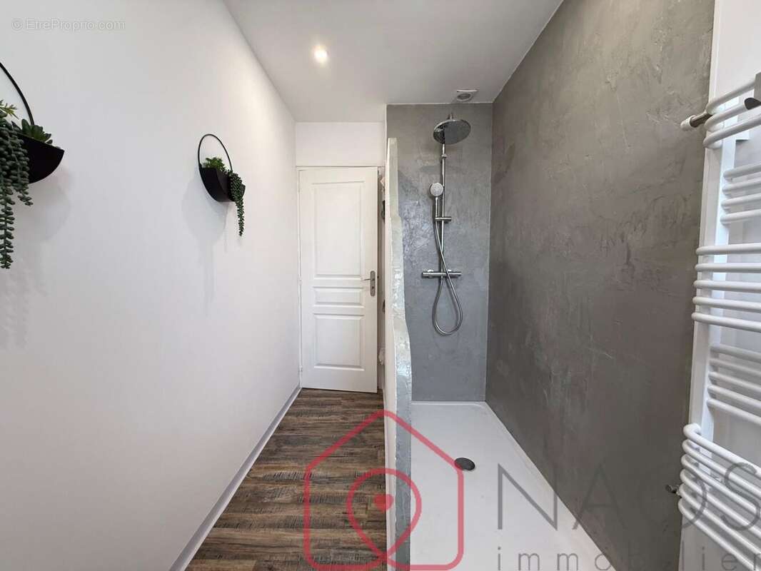 Maison familiale rénovée de 113 m²  Sous-sol complet  Terrasse 70 m2 piscine et cuisine d'été - photo 8