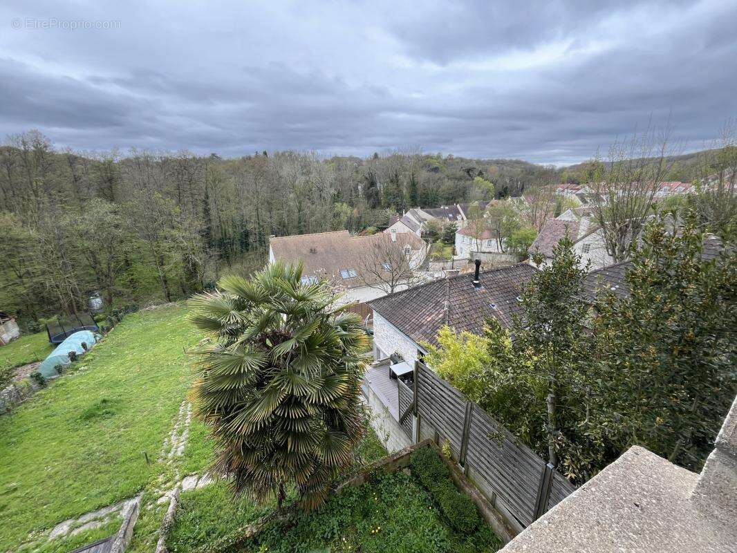 Appartement à BUC