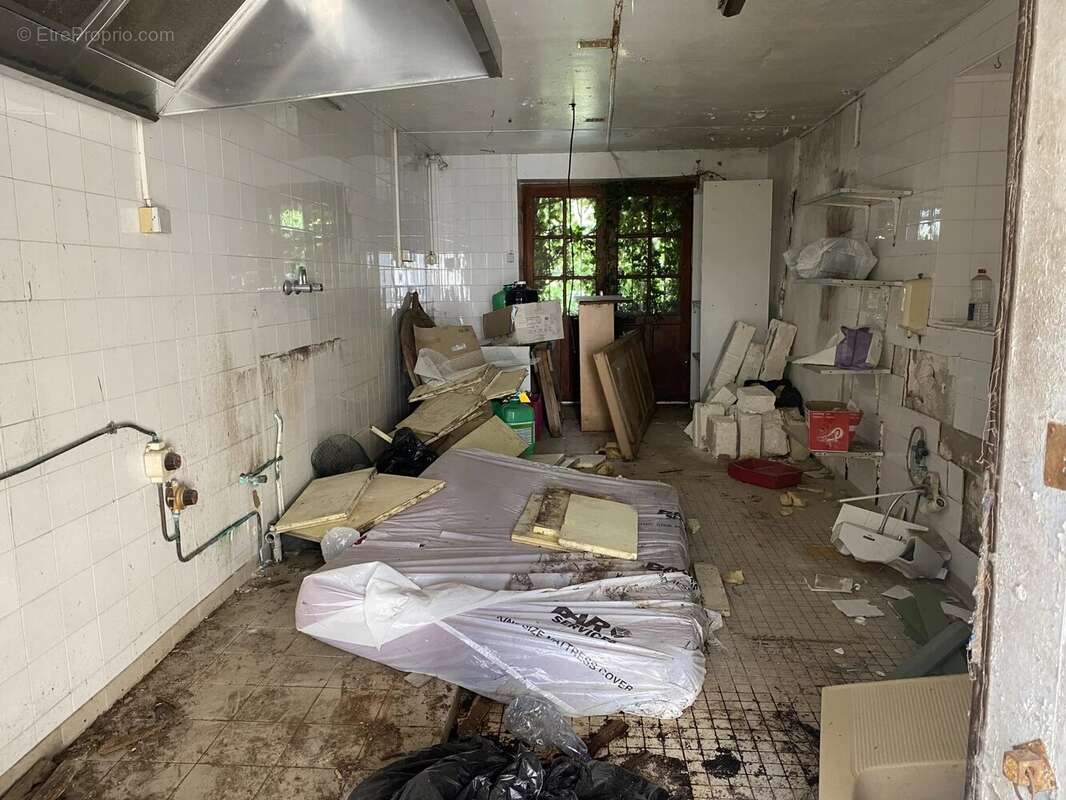 Maison de village de 4 chambres avec jardin et potentiel atelier - photo 12
