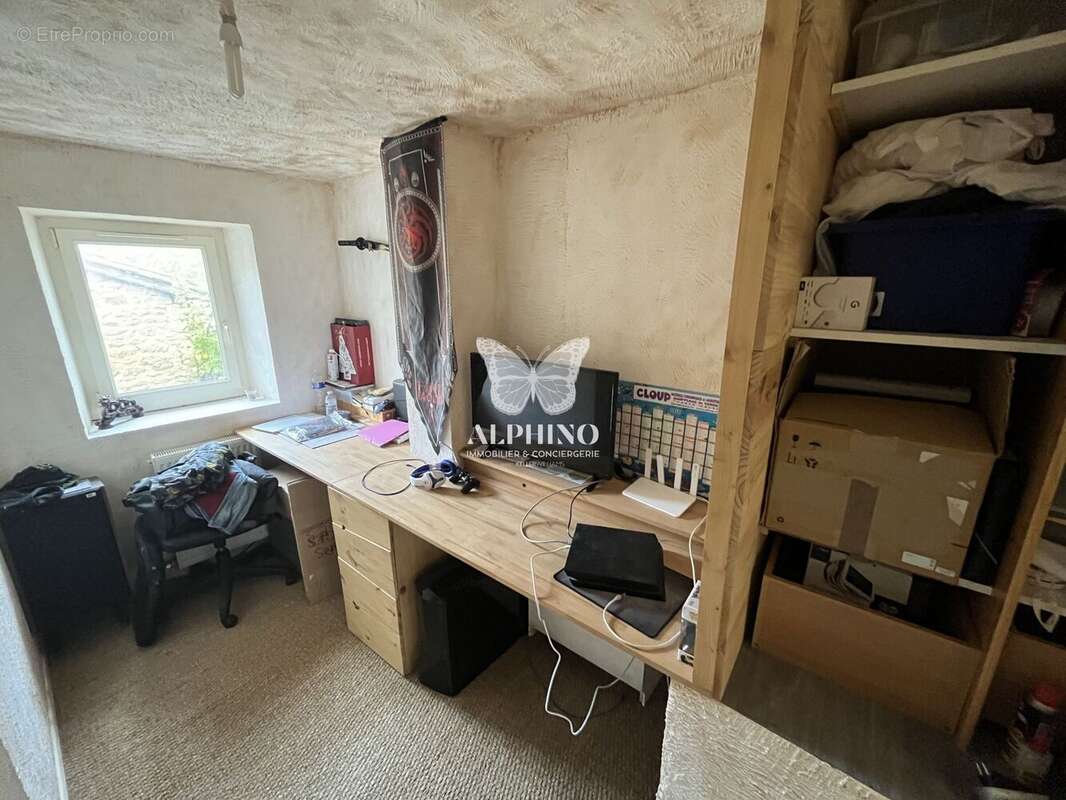 Maison à SAINTE-MARIE-DE-VAUX