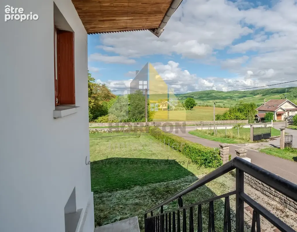 Grande maison familiale sur sous-sol complet, terrain constructible et vue sur les vignes ! - photo 15