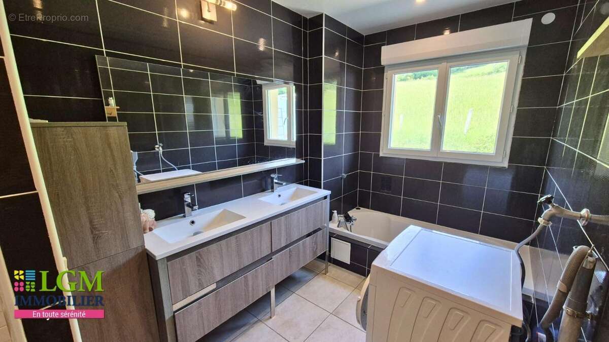 Appartement à BELLEGARDE-SUR-VALSERINE