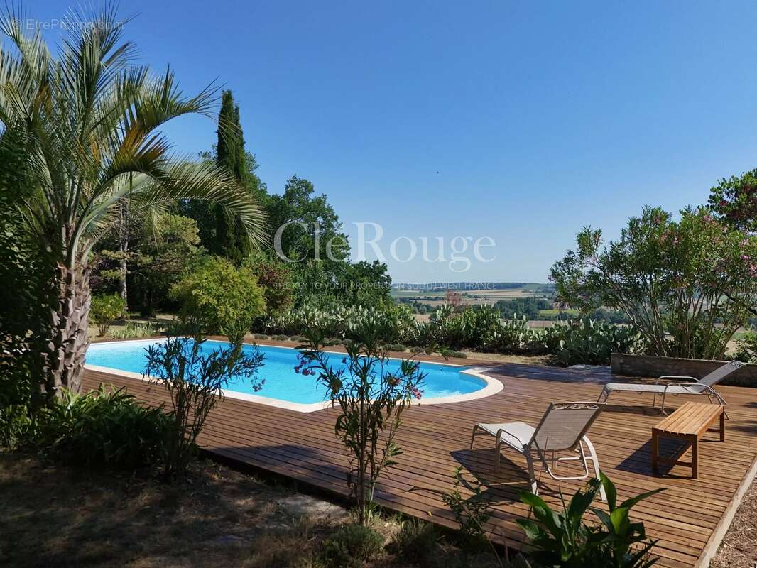 Duras – Propriété en pierre avec vue dominante et piscine - photo 2
