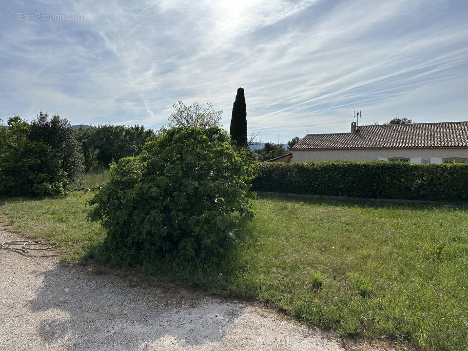 Terrain à HYERES