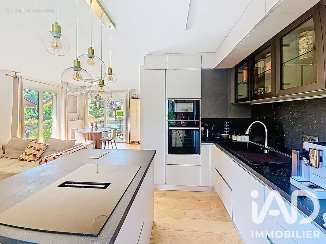 Appartement 67 m² à Archamps  - photo 2