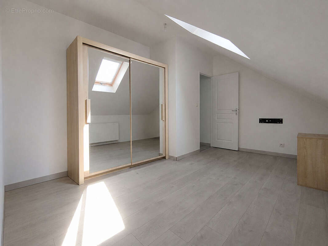 Maison SAINT-QUENTIN 4 pièces 75 m² - photo 10
