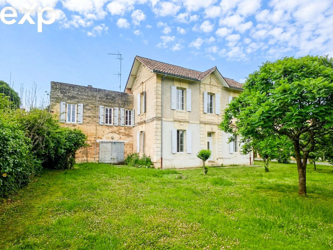 Maison à SAINT-EMILION