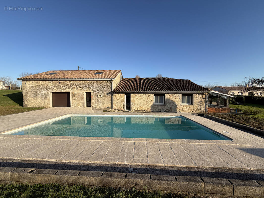 Maison à VERTEUIL-D&#039;AGENAIS