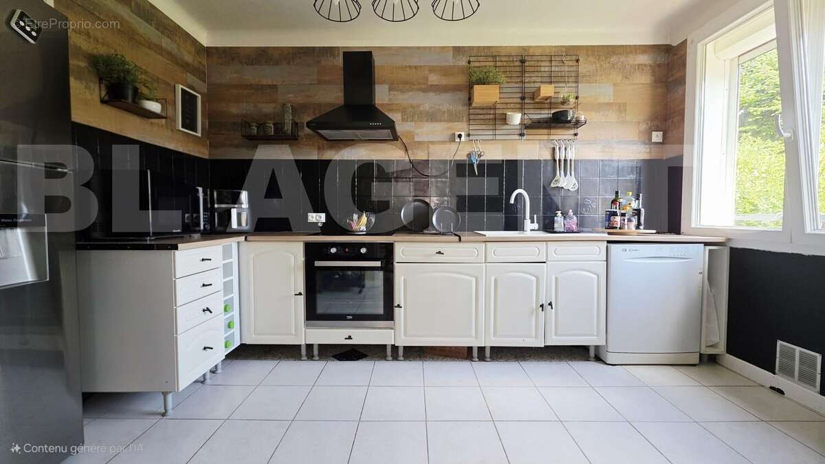 20250718_180150(1)(1) - Maison à SEDAN