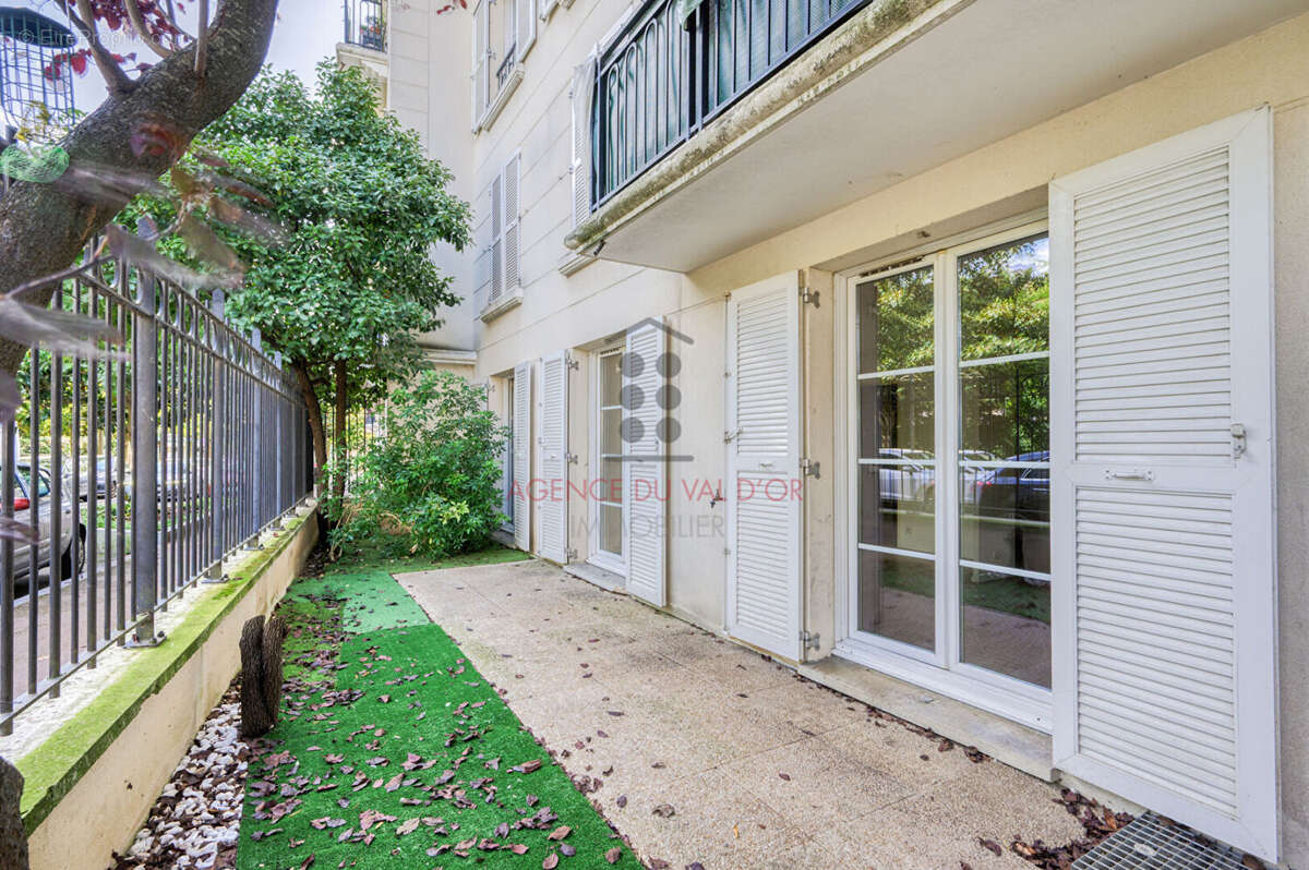 Appartement à SURESNES