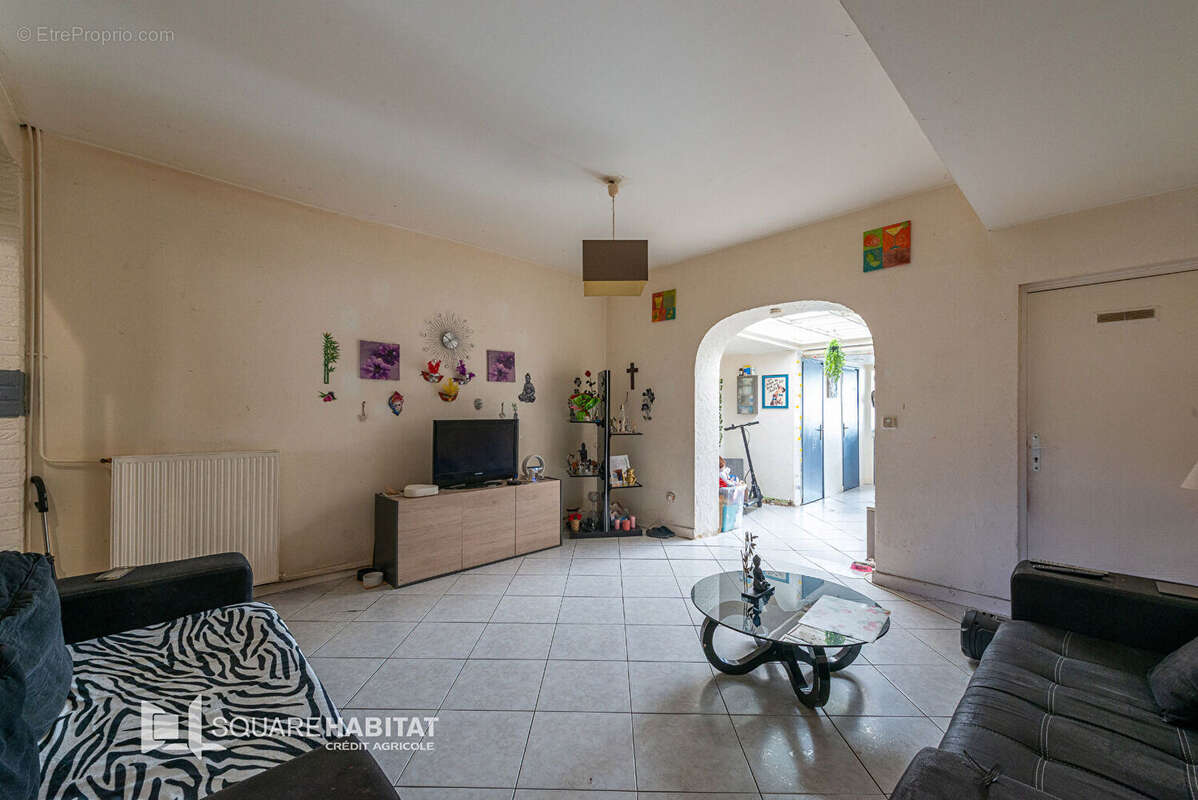 Maison à AUBERCHICOURT