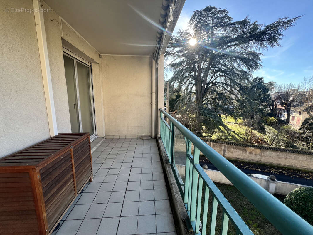 Appartement à TASSIN-LA-DEMI-LUNE