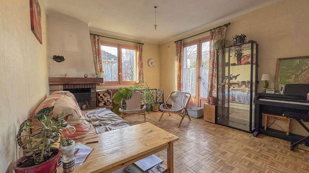 n°5 - Maison à SAINT-MARTIN-LE-VINOUX