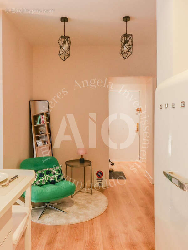Appartement T3 Rénové avec grande terrasse et stationnement à Nice - photo 9