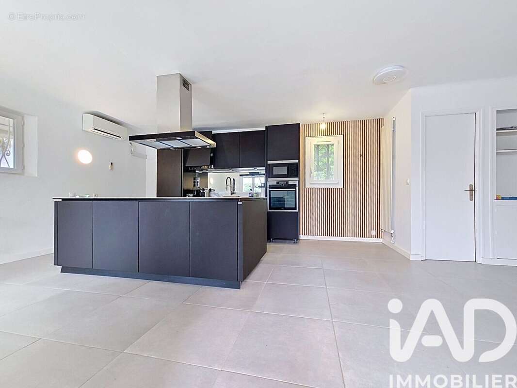 Photo 4 - Maison à ROQUEBRUNE-SUR-ARGENS