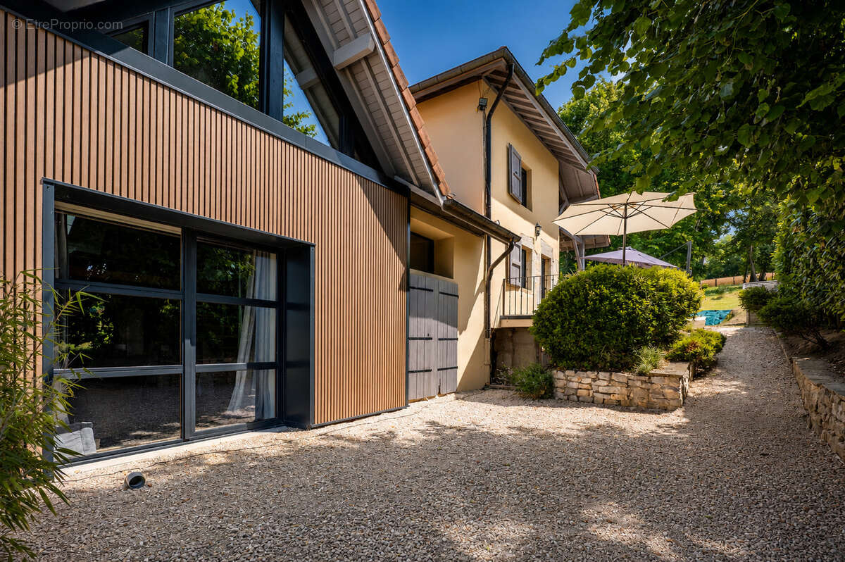 Meyrieux-Trouet  - Maison de caractère avec extension contemporaine - photo 21