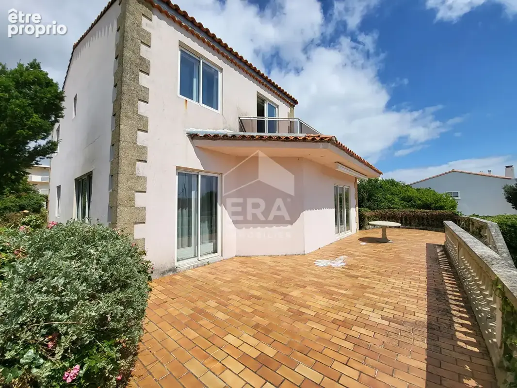Emplacement rare - belle villa - vue mer - photo 15