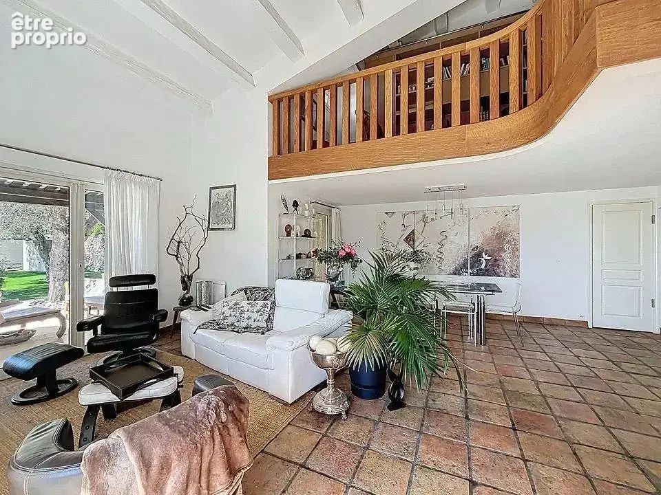 Nice – Villa avec vue mer, piscine et environnement calme - photo 19