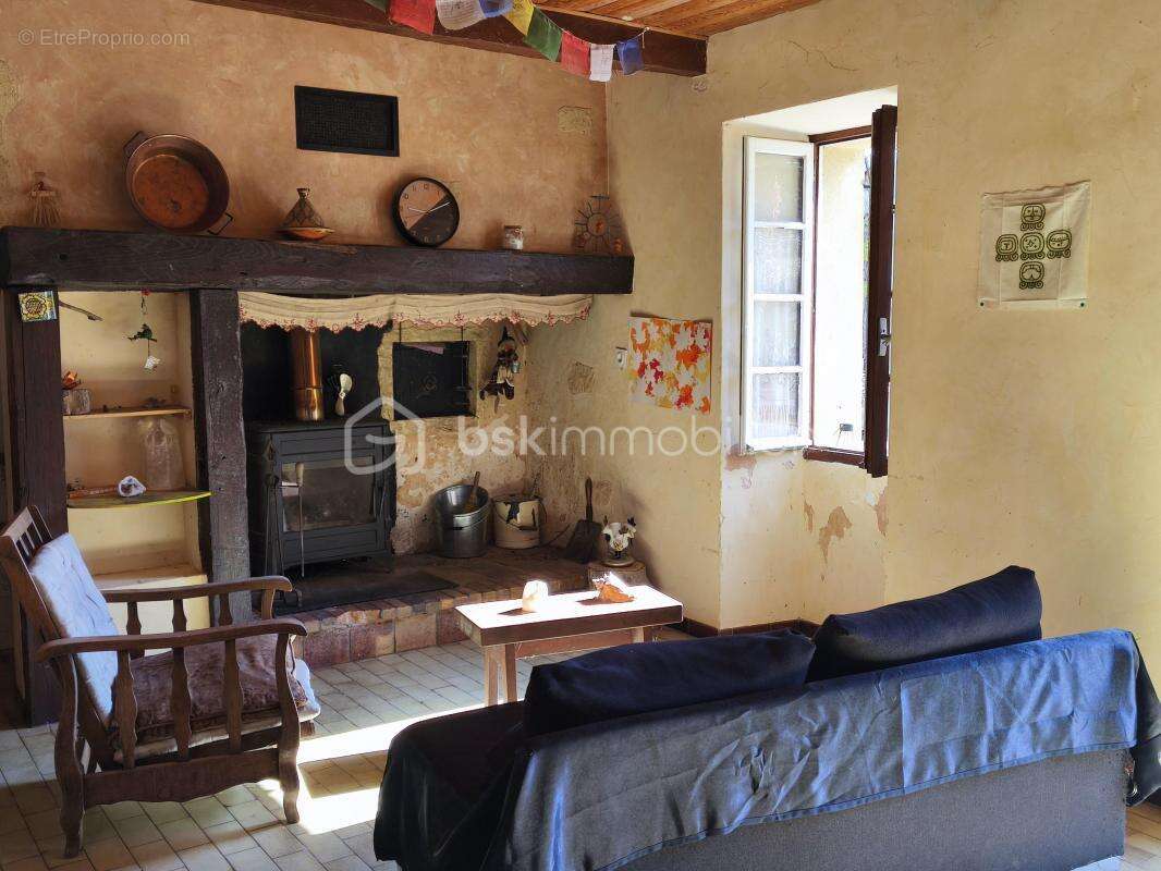 Maison à AURIONS-IDERNES
