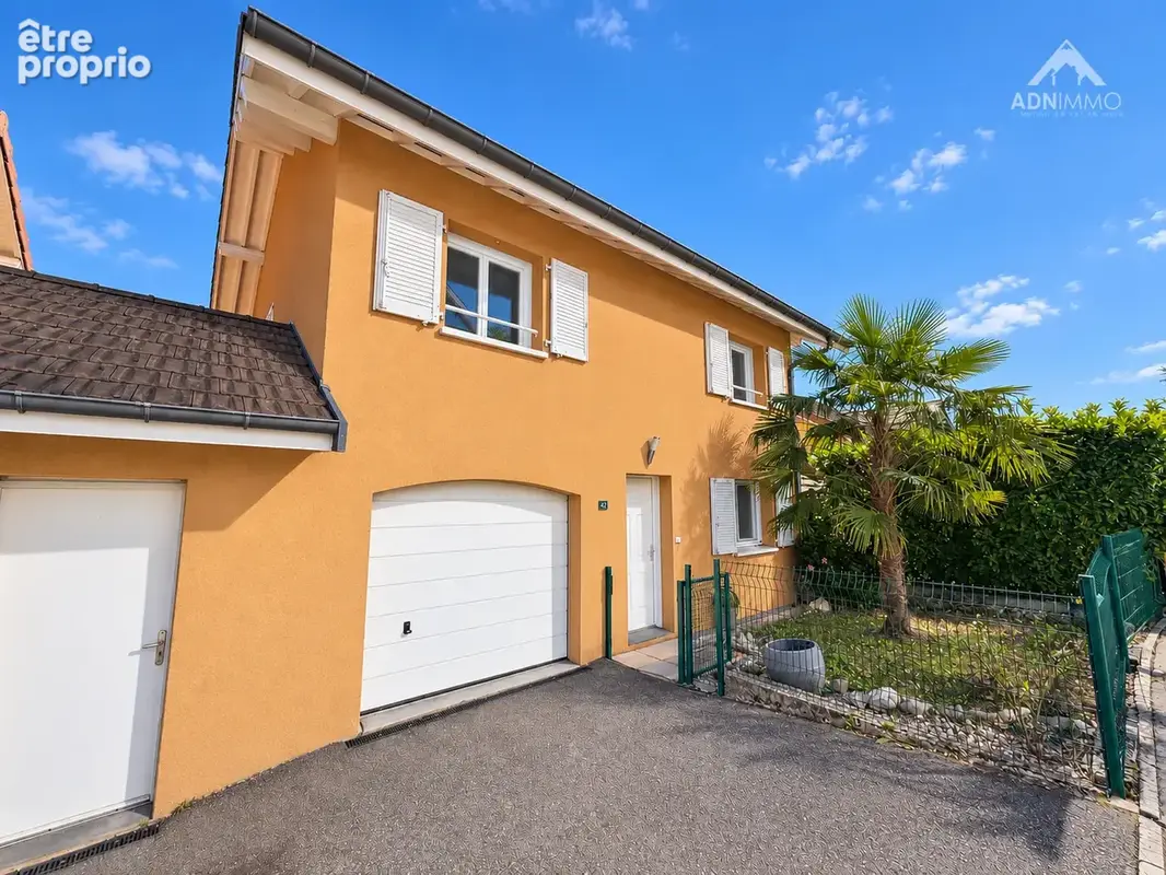 Maison à CHALLEX