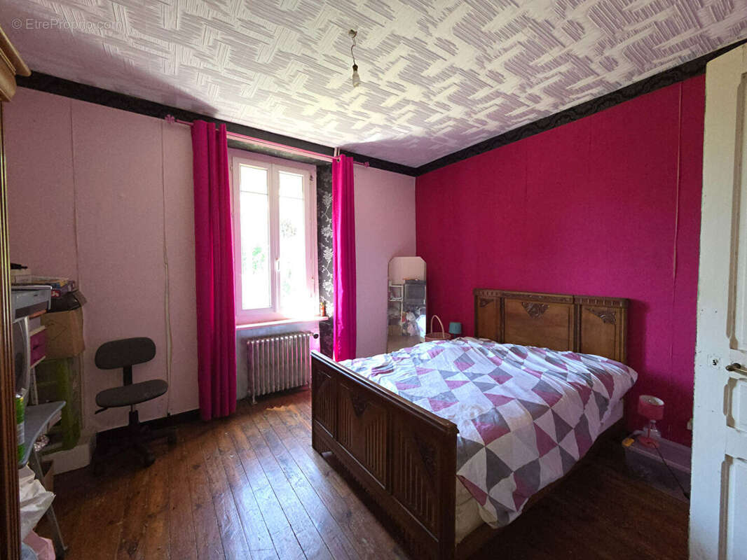 Maison à vendre à Pedernec - 6 pièces avec grand terrain - photo 9