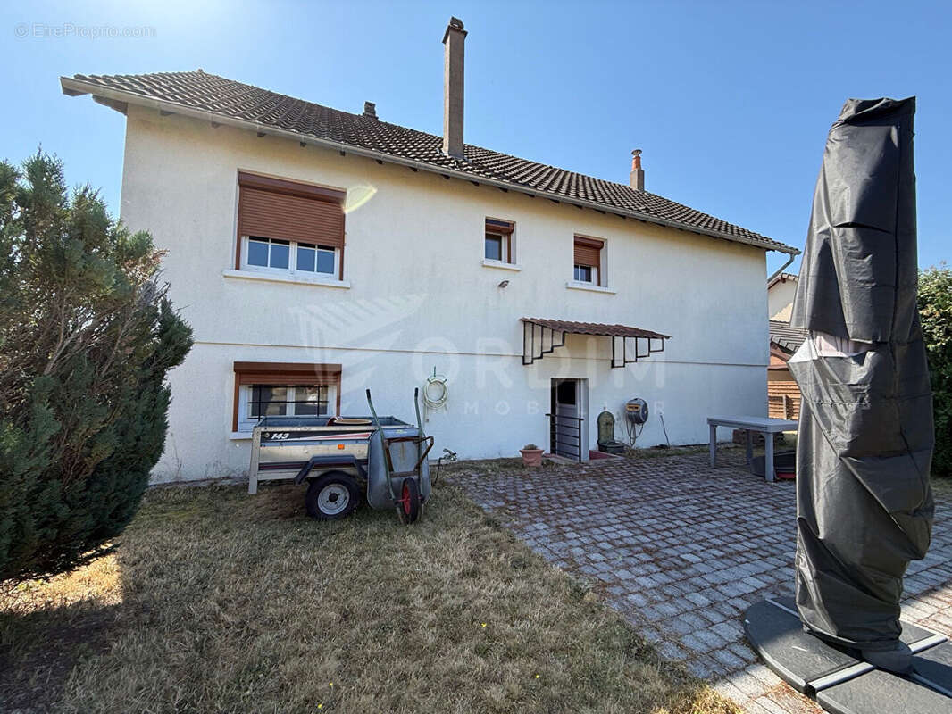 Maison à NEUVY-SUR-LOIRE