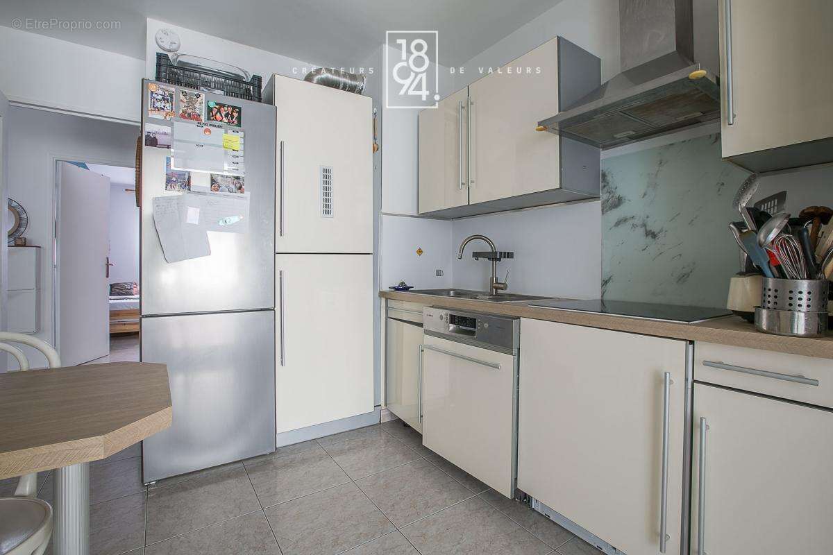 Appartement à MARSEILLE-2E