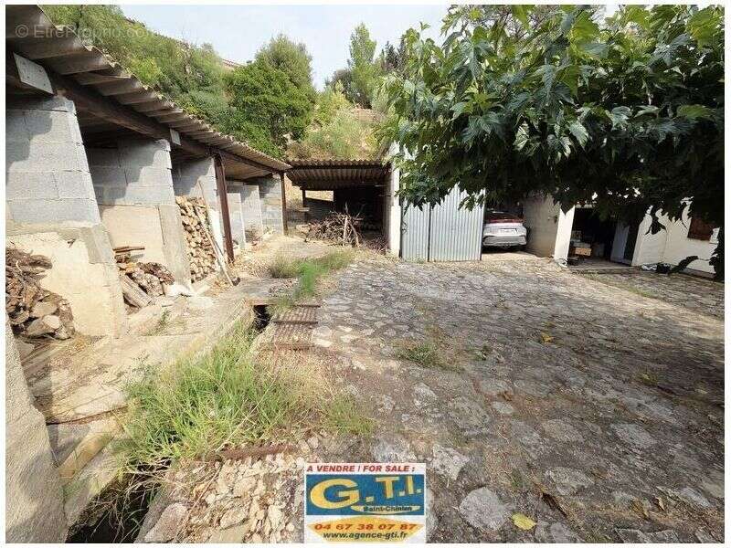 Maison à SAINT-CHINIAN