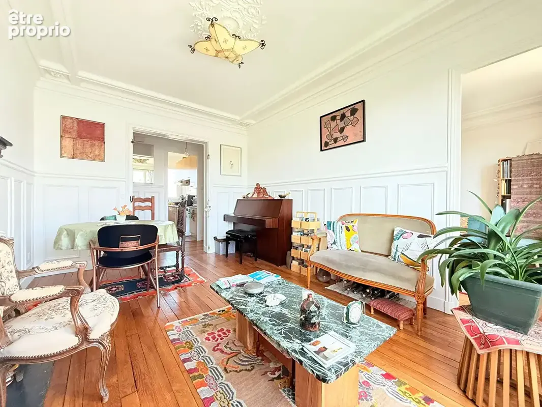 VIAGER OCCUPÉ - Avenue Secrétan - Appartement 3 pièces de 54.90m² avec balcon - photo 2