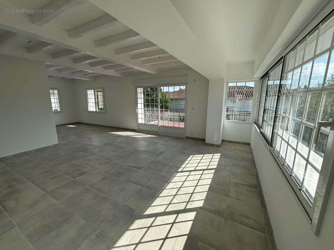 Maison à MESCHERS-SUR-GIRONDE