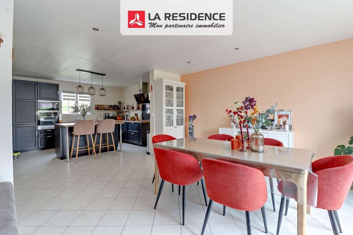 Maison à CHATEAU-SUR-EPTE