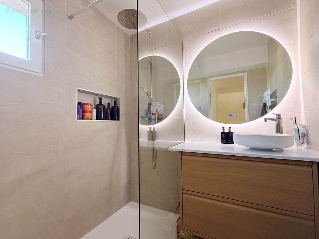 Appartement à CAGNES-SUR-MER