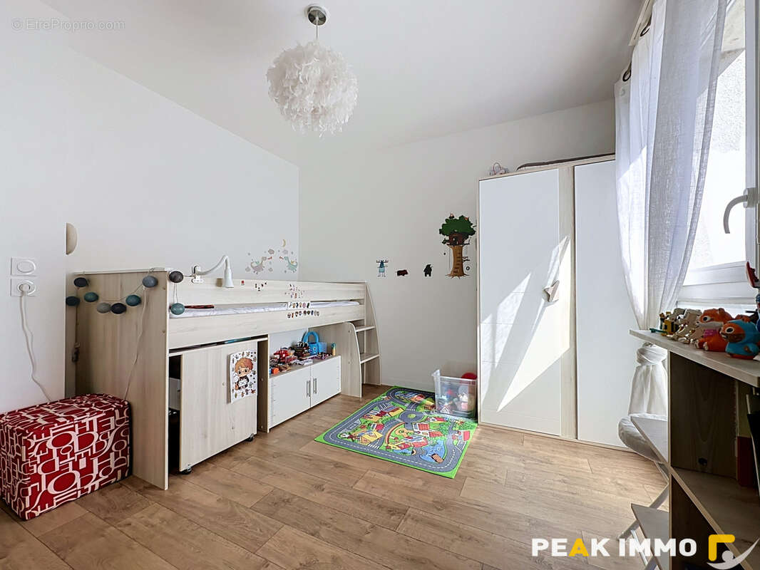 Appartement 3 pièces - 67 m2 - Sales - photo 8