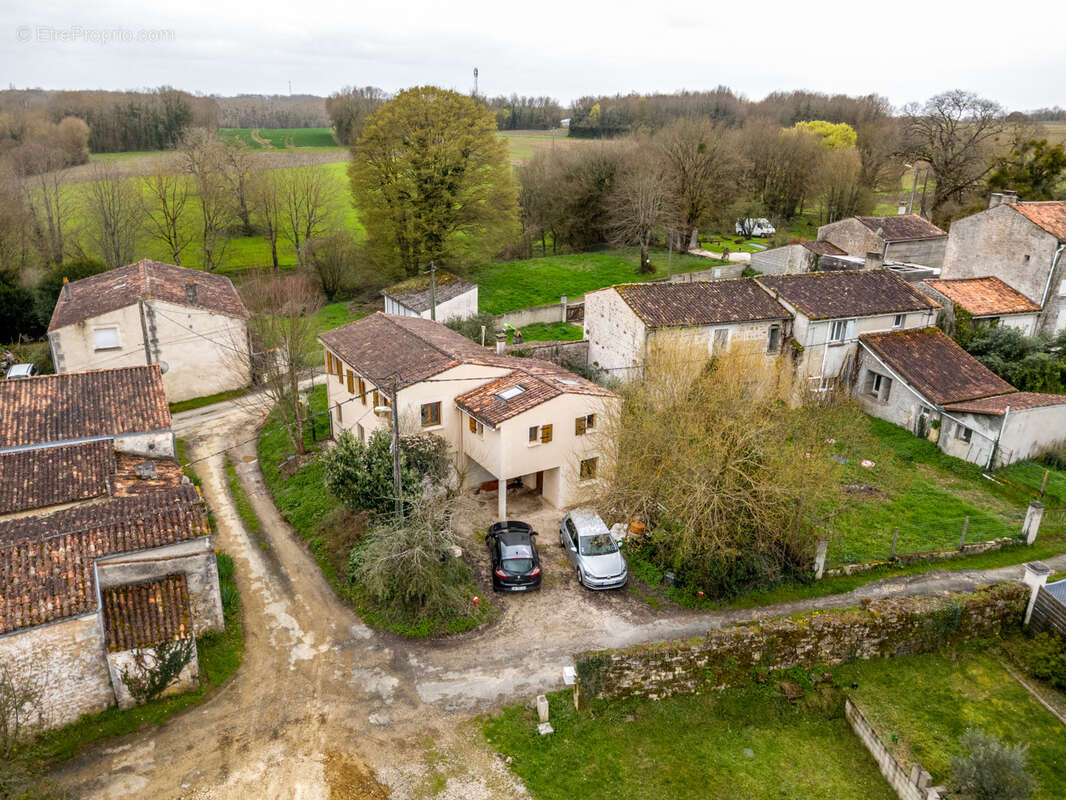 Maison à GRANDJEAN