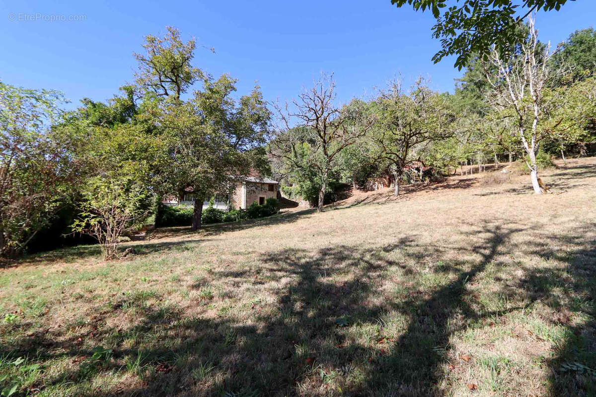 Maison à BEYNAC-ET-CAZENAC