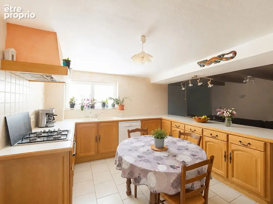 Maison louzac saint andre 210 m² - photo 3