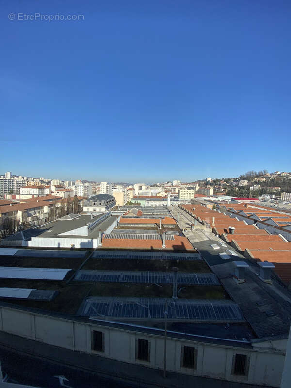 Appartement à SAINT-ETIENNE