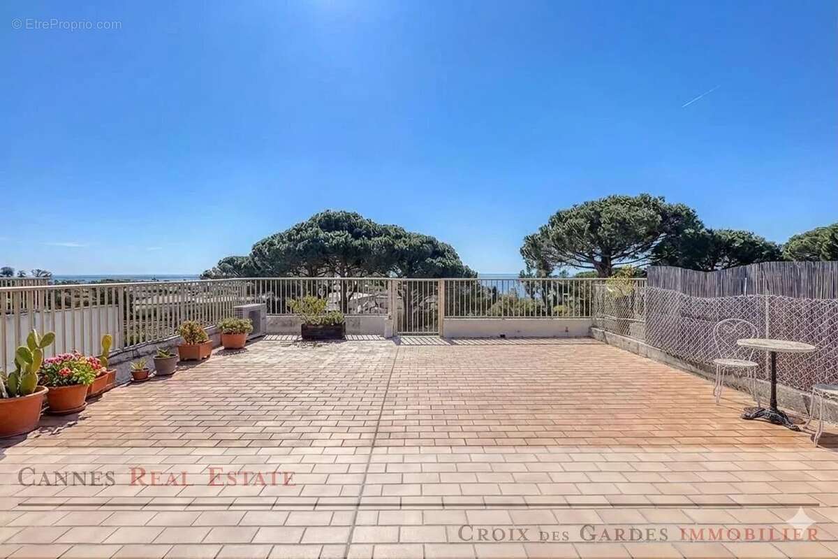 Cannes – Toit-terrasse vue mer - photo 7