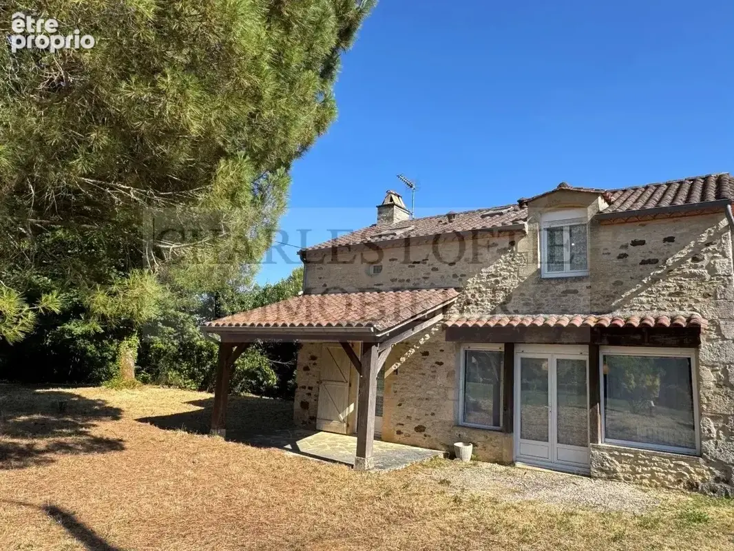 Belle propriété de caractère en pierre avec dépendances et gîte indépendant, 2.8 ha de terrain - photo 19