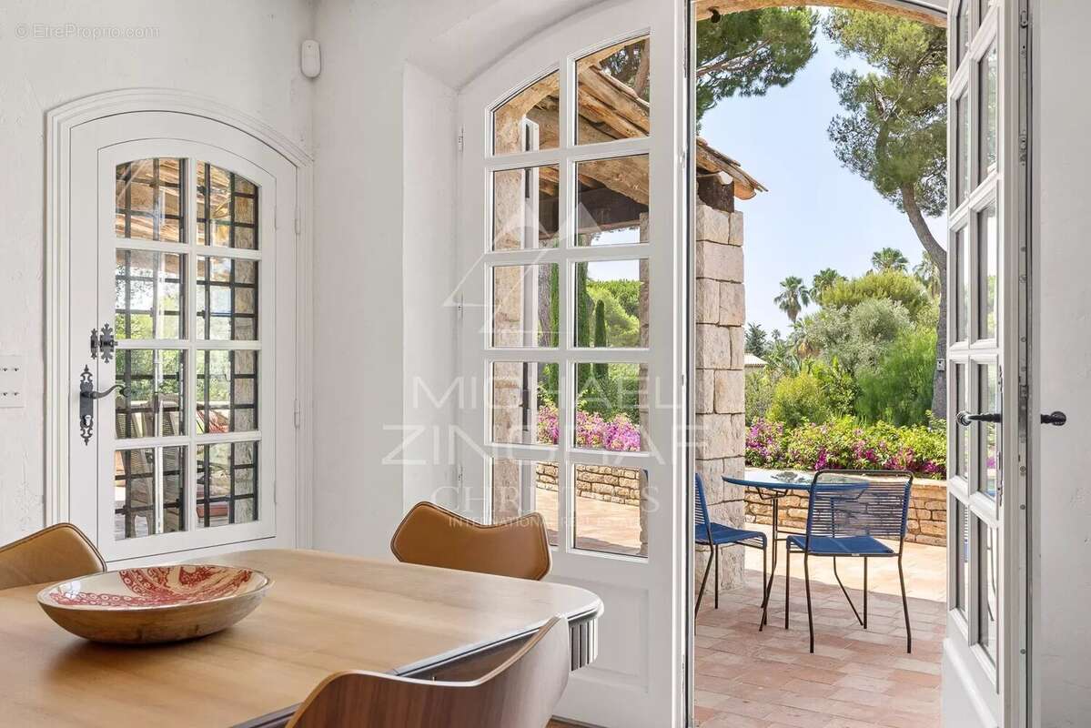 Exclusivité Mas d’exception avec vue mer panoramique au Cap d’Antibes - photo 18
